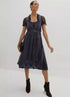 „Blaue Wildrose“ Dirndl mit Leomuster & Stickerei – Damen Trachtenkleid für Oktoberfest